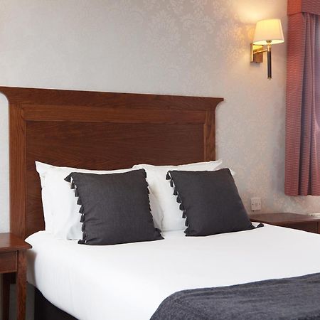 Castle Inn By Greene King Inns Bakewell Esterno foto